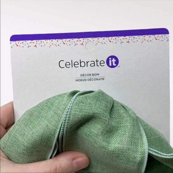 🆕 CELEBRATE IT | Green Wired Bow - Picture 3 of 3